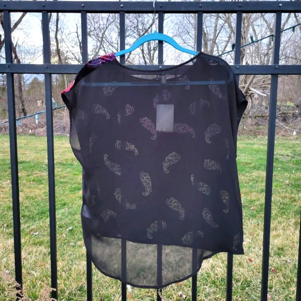 Black Velvet Backless Top - Picture 2 of 4